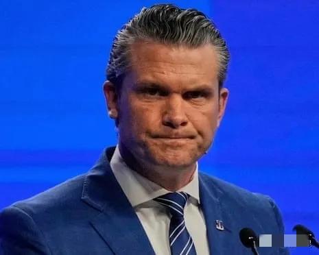 德国之声昨天报道：“美国国防部长赫格塞斯4日在记者会上表示，在美国对伊朗开火的决