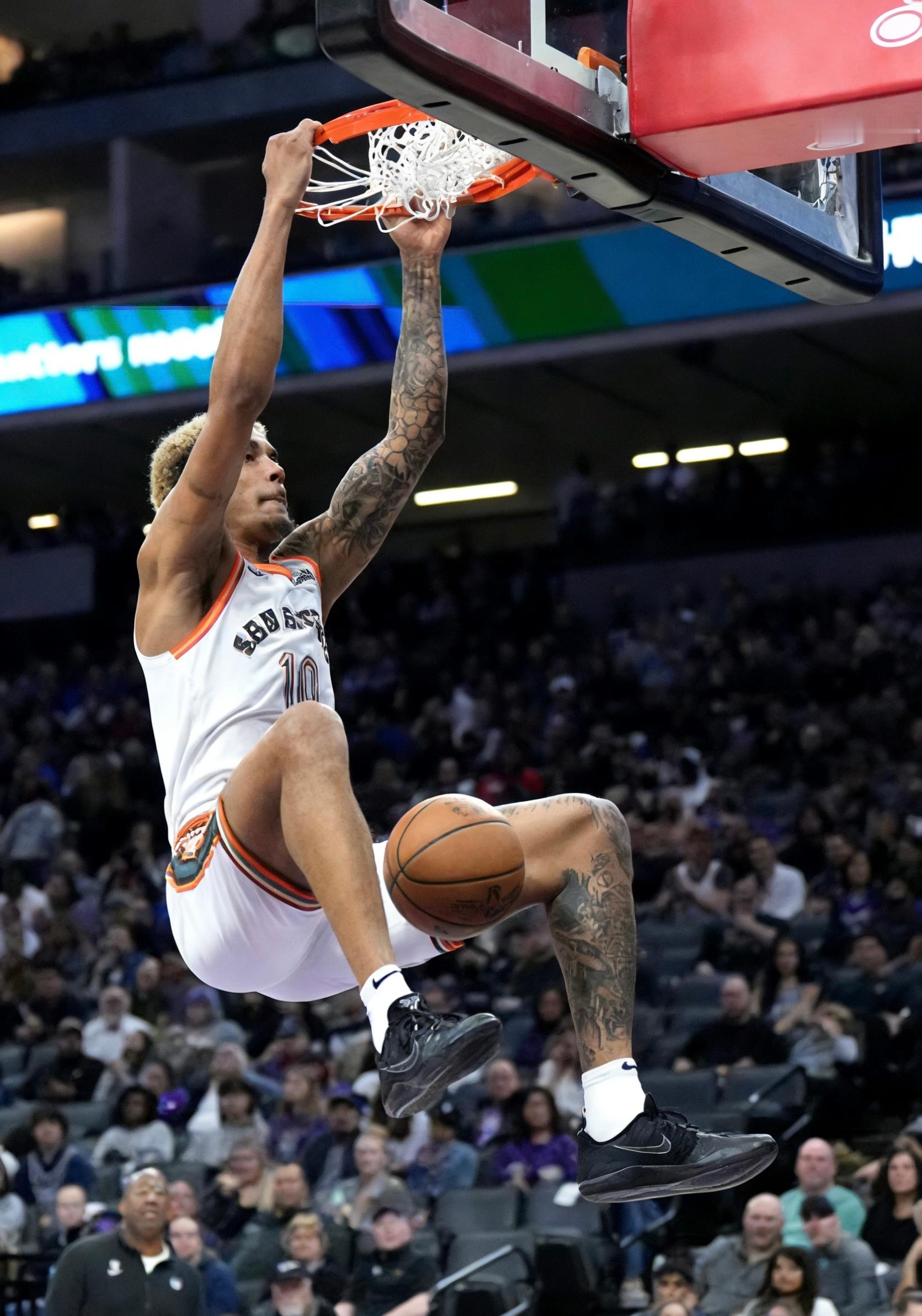 晚安马刺 你的明天会如你所望，那般明亮。今天是你勇往直前，奔赴明日璀璨的一天。晚