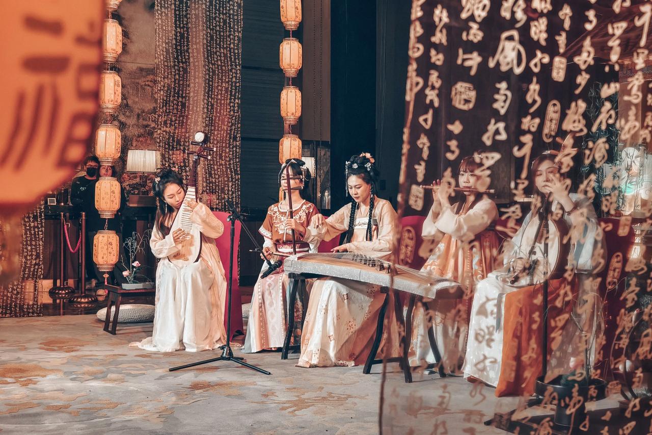 冬至福至 美好如期而至🥟
​
​长春万达文华酒店冬至祈福仪式  ​​​

南圆