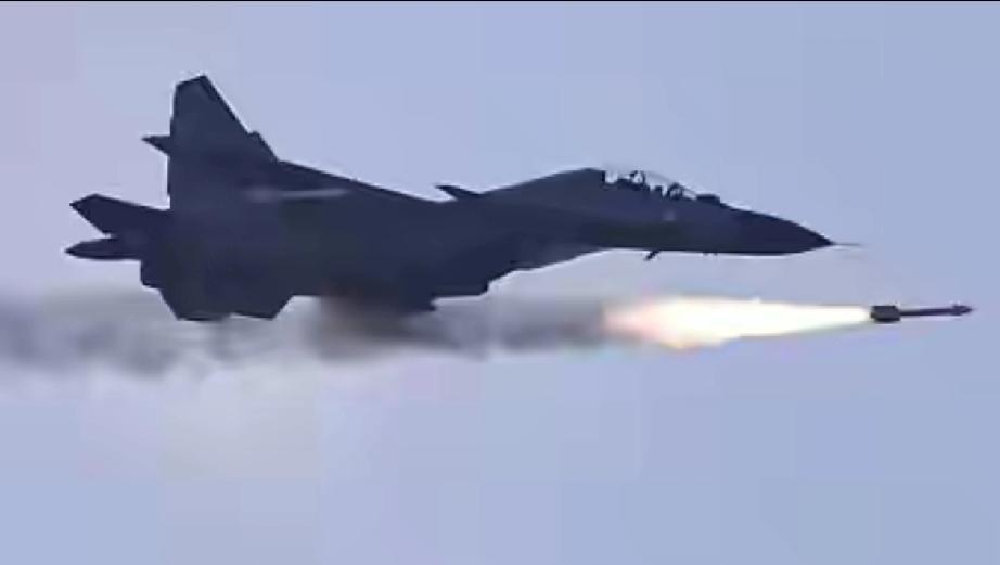 印度新年首次坠机苏-30

印度空军6号证实，5号失联的苏-30在阿萨姆邦坠毁，