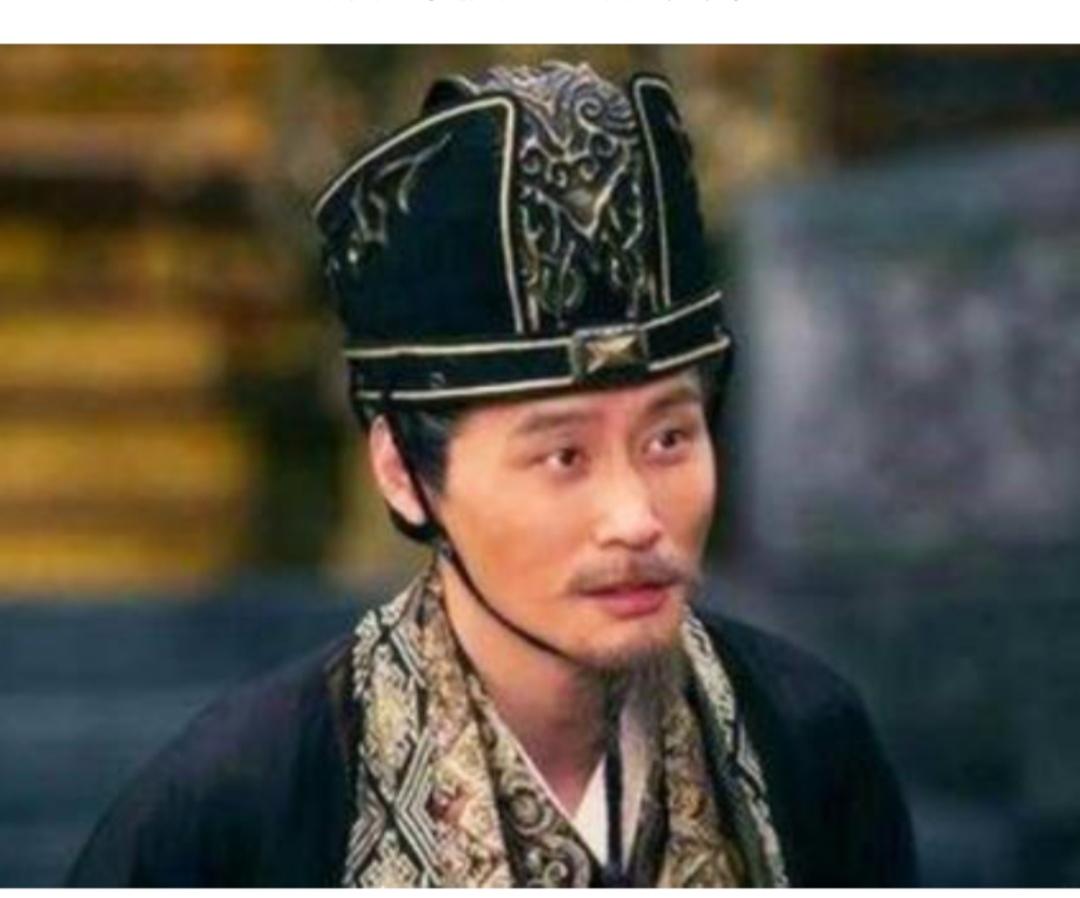 元朝初年，风云变幻，权力的天平在伯颜这位蒙古丞相手中摇摆不定。他，既是铁血的执行