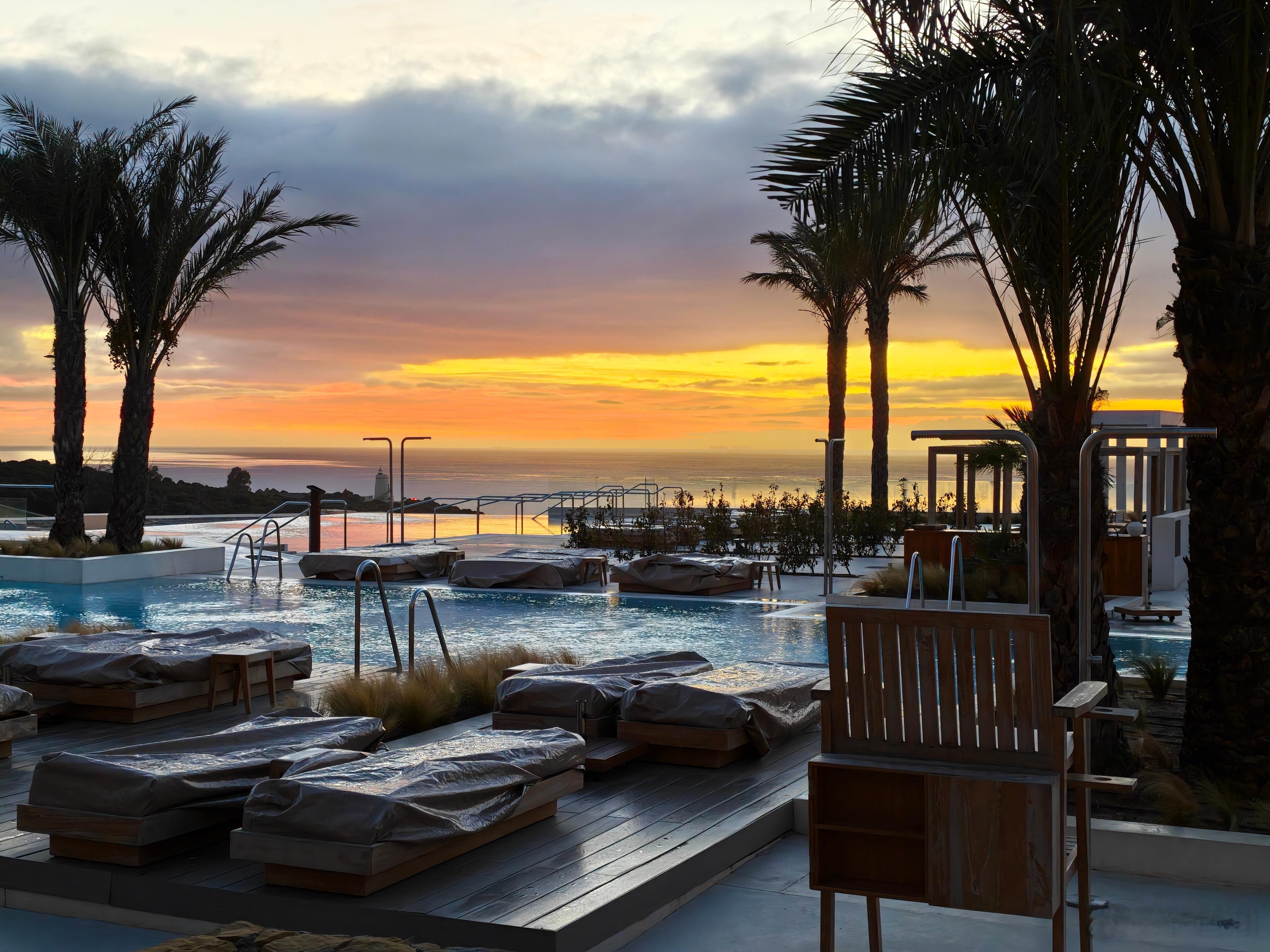 天还没有亮，先上课学习，明天开始试驾iX3。我与汽车的日常