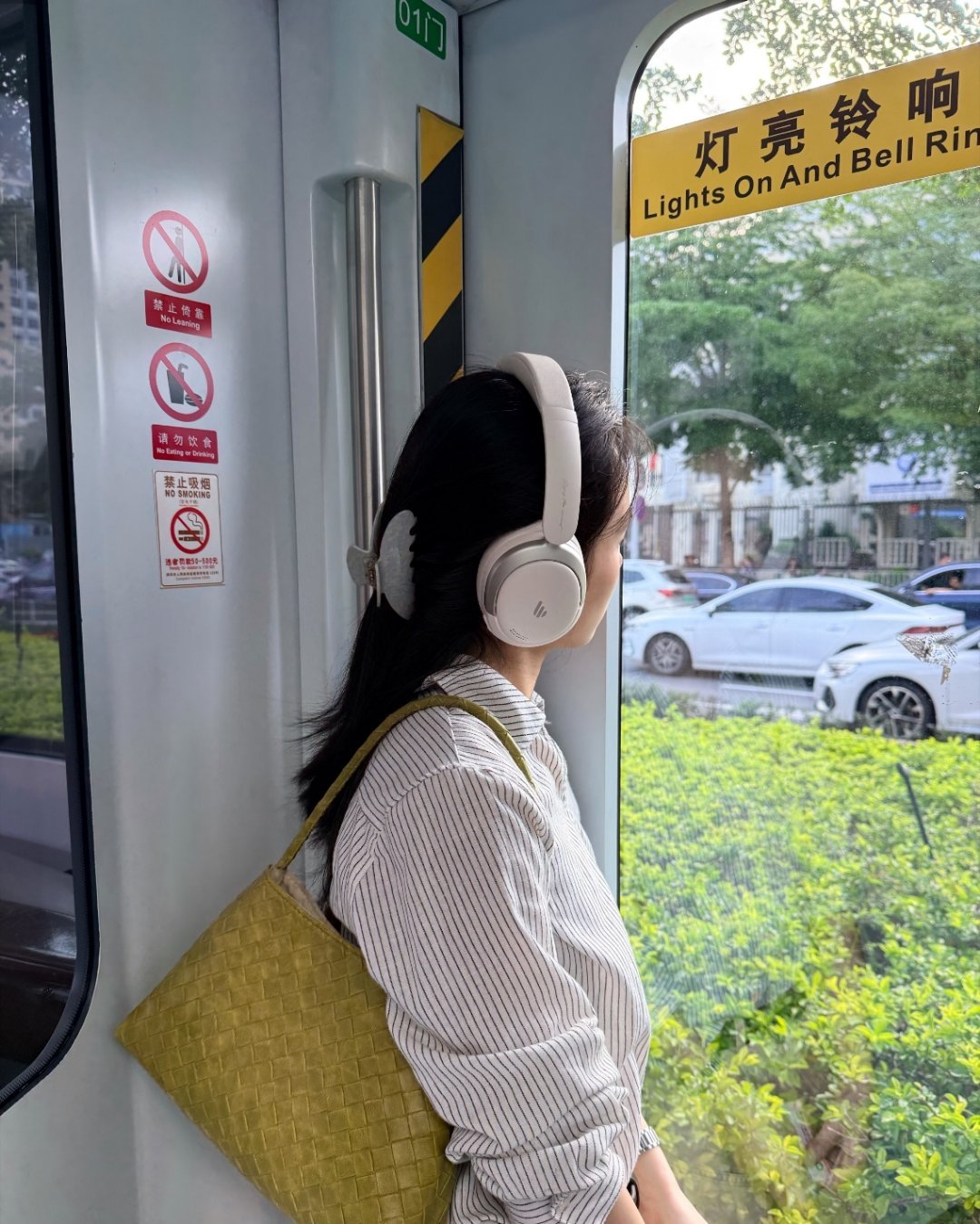一代人有一代人的天选耳机老一代追求纯粹音质，新生代看重AI功能、实时翻译。从单纯