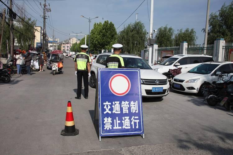 2026年4月10日07时00分许，杭瑞高速路下行线（昆明往大理方向）K2512