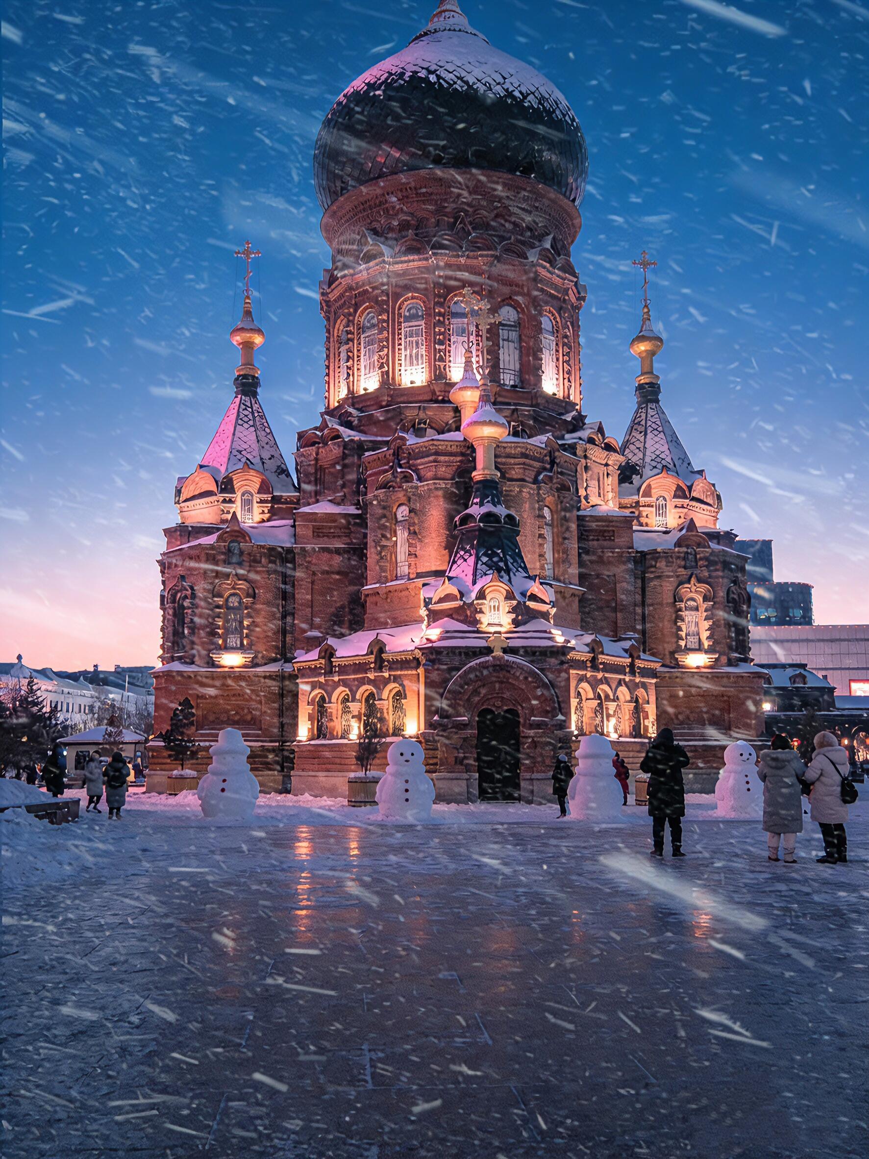 江寻千雪雕大作落地哈尔滨去哈尔滨看雪龙二号雪雕之前，我还自信满满觉得自己“很会穿