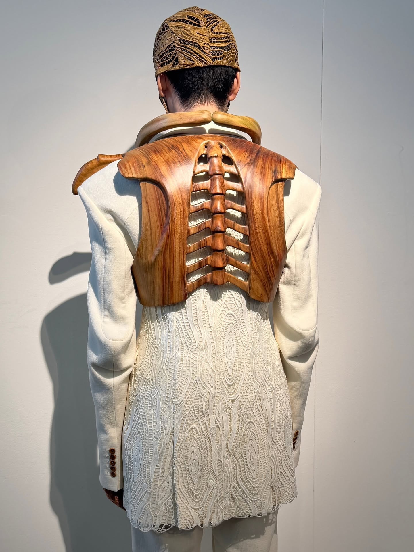 中国设计师Jiyuan Fan在伦敦时装学院的毕业项目，主题名：Human Ha