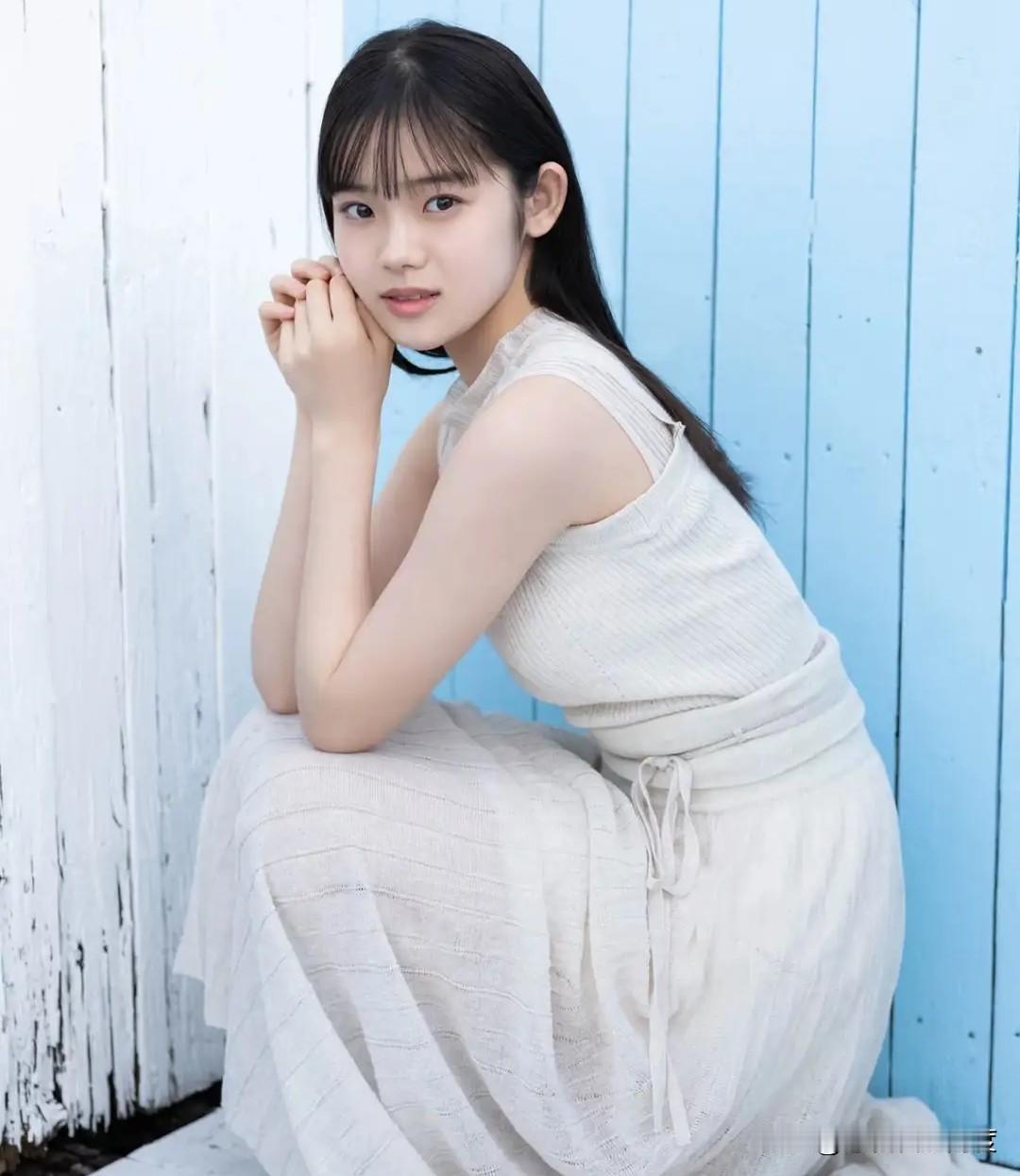 你看过会发光的眼睛吗？第一次见志田琥珀，我真的愣住了——那双眼简直像两汪透亮的琥