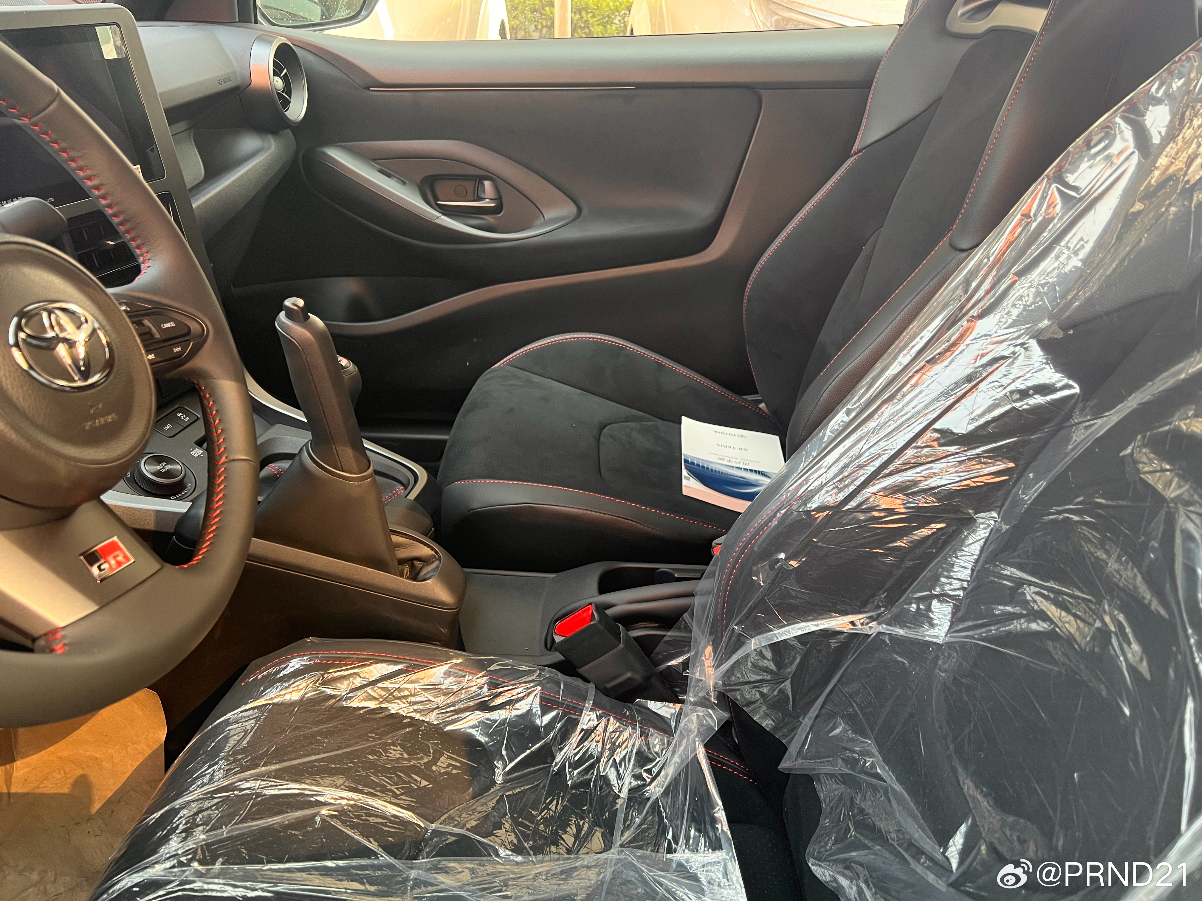 Wow，好多选了立式手刹的GR鸭力士啊！妇科聊汽车常识