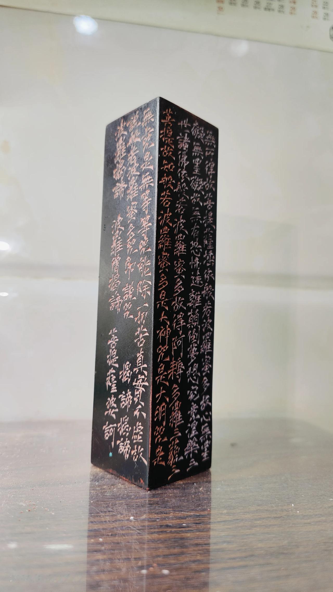 日子没有答案
过着过着就有答案了

你羡慕他锦衣玉食荣华富贵
他羡慕你
拉屎顺畅