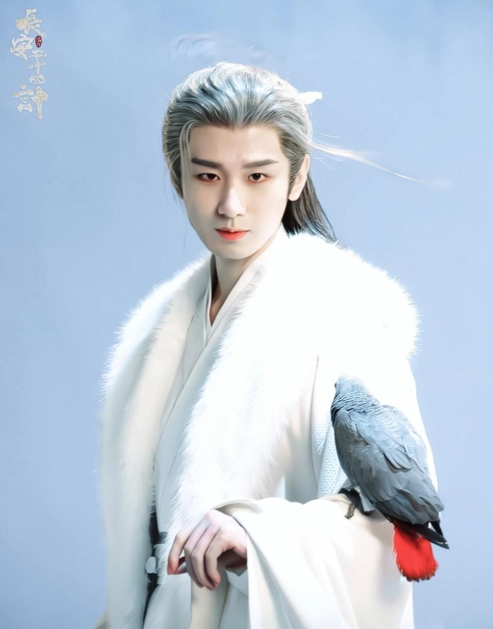 成毅，各种演绎都是超级用心，感染力超强，演绎出不一样的精彩。从眼眶微红到泪如雨下