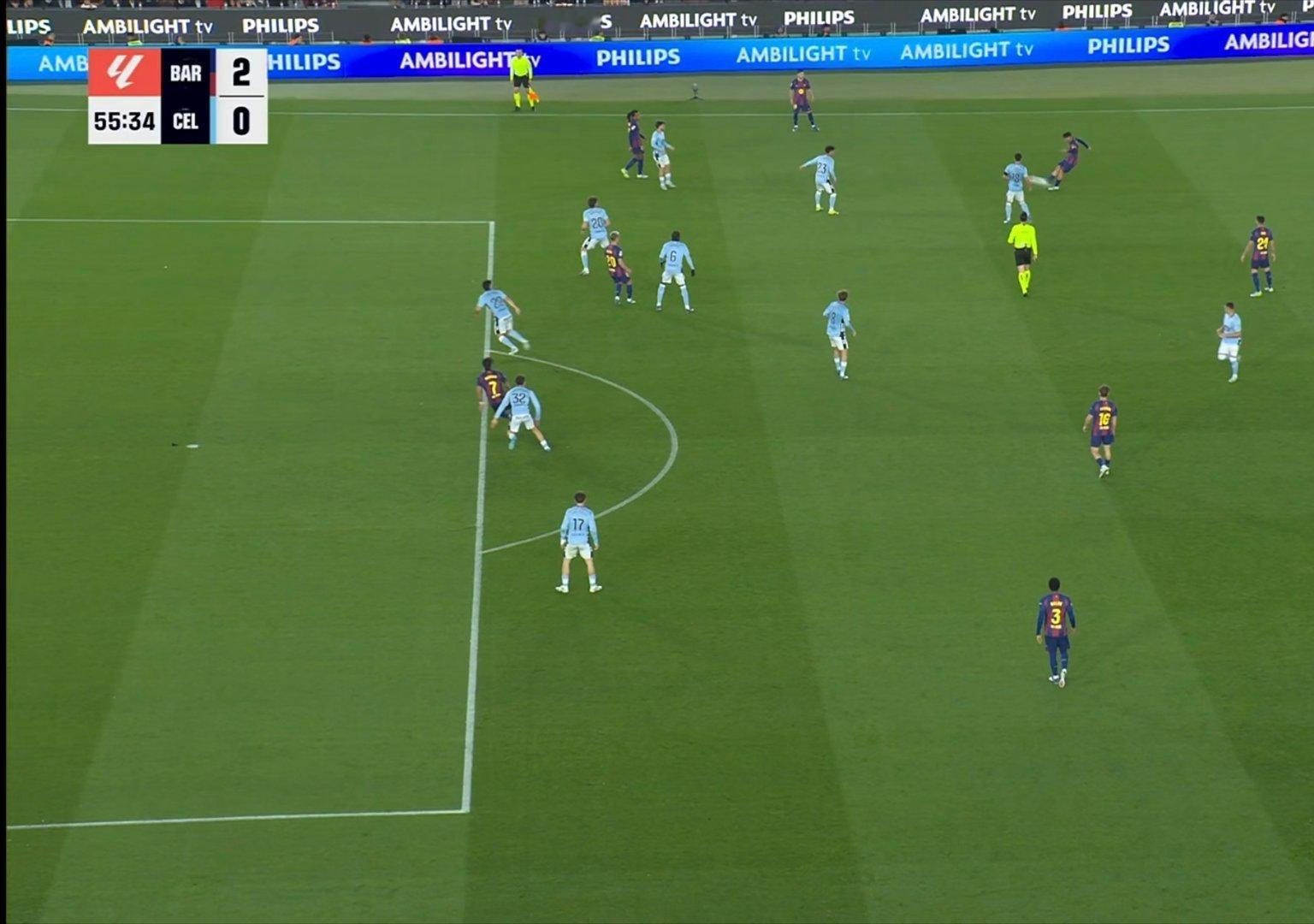 巴萨 巴萨主帅汉斯·弗利克表示，他希望得到官方解释：为何在周三对阵塞尔塔的胜利中