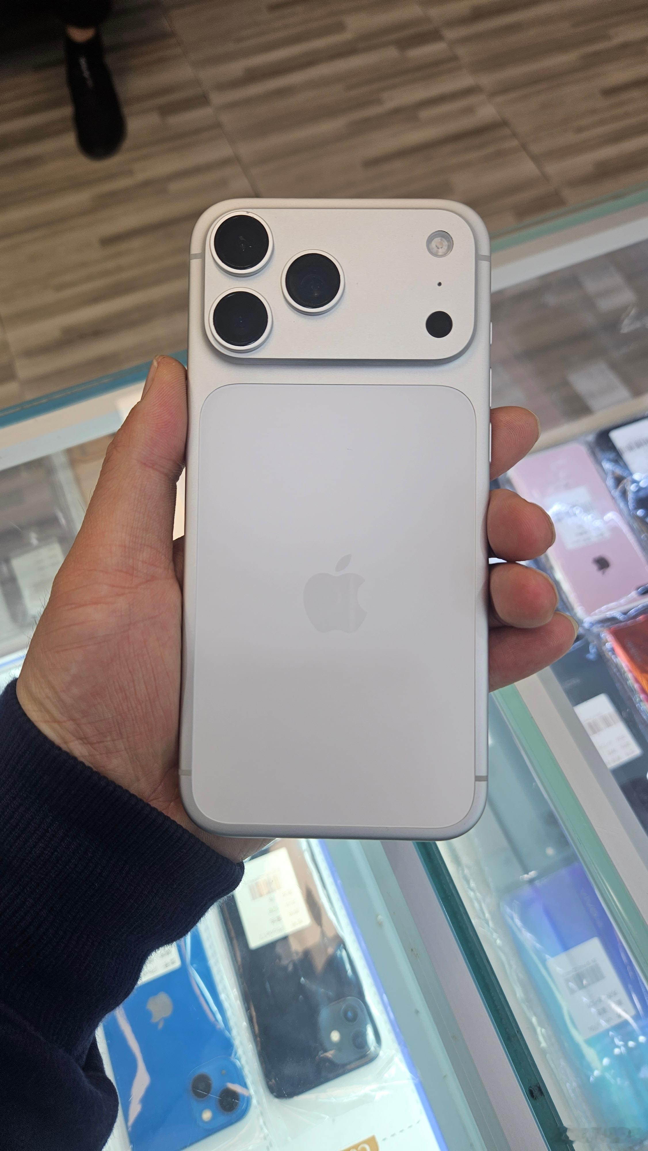 苹果否认新iPhone附赠充电头有线耳机这个可能性比较小爱回循辰逍瑶献章歌 ​​