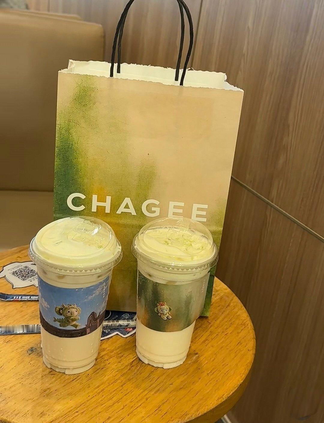 霸王茶姬霸王茶姬 霸王茶姬这个新品好好喝推荐推荐很好喝好喜欢这个柠檬冰奶，这个柠