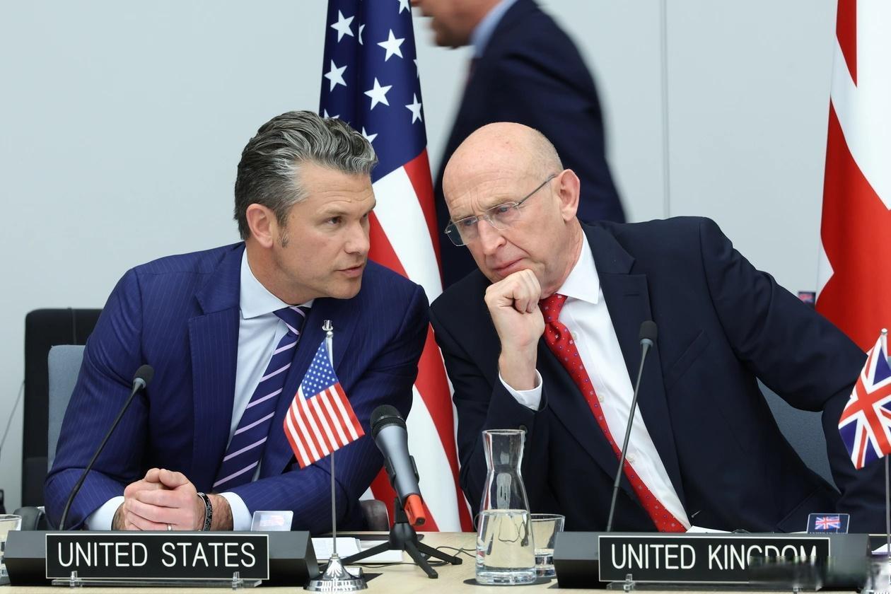 美国对伊战事：250亿美元打了水漂？听证会现场吵翻了天！

最近美国政坛又闹了个