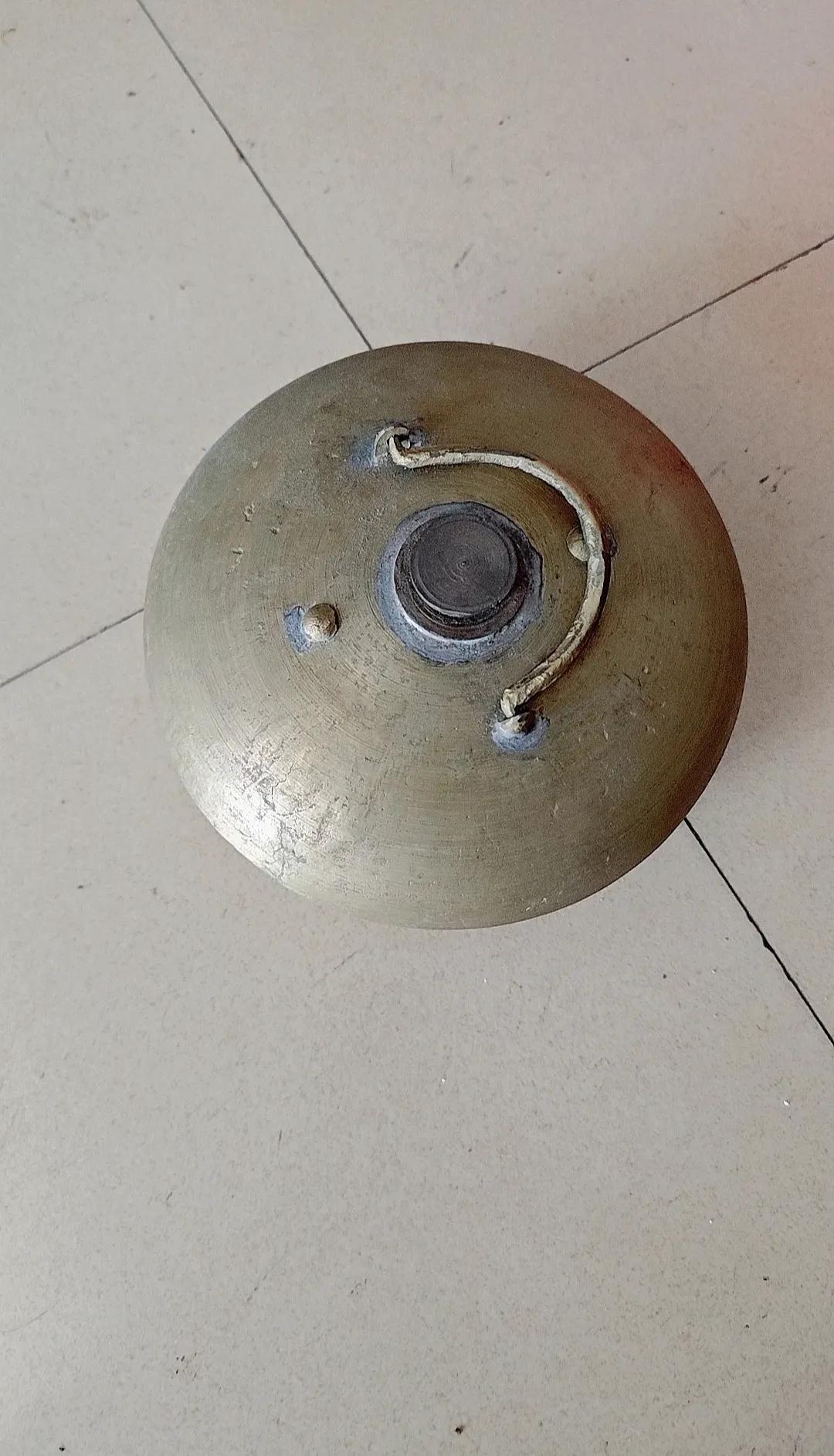 整理杂物时翻出来个老物件，还有人认识吗？