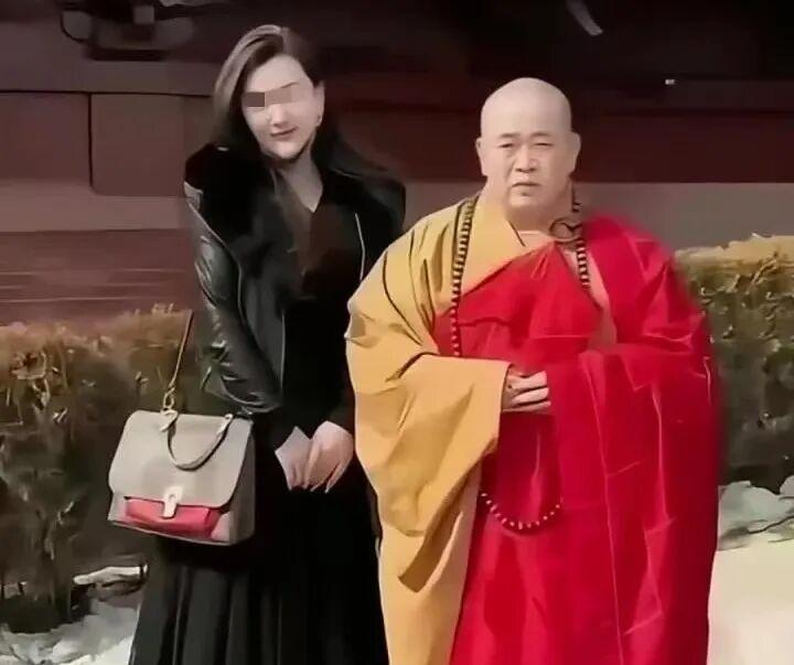 方丈正式宣判了，相比被抓那会的全民关注，对于他的最终宣判结果，大家关注度似乎没有