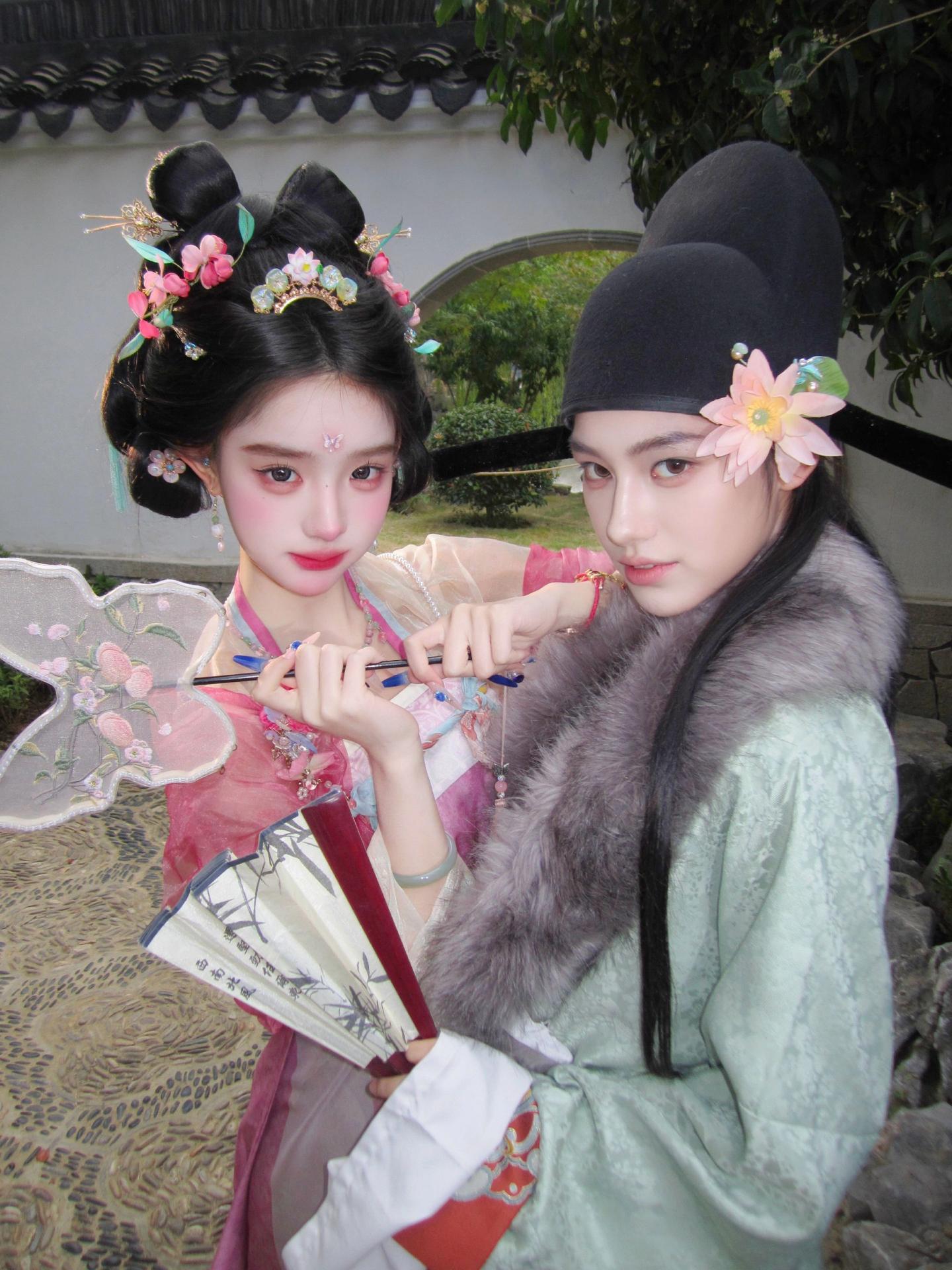 我们俩注定天生一对。