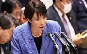 这事让不少日本网友直呼难堪。高市早苗飞抵美国，美方既没有总统、国务卿出面接机，甚