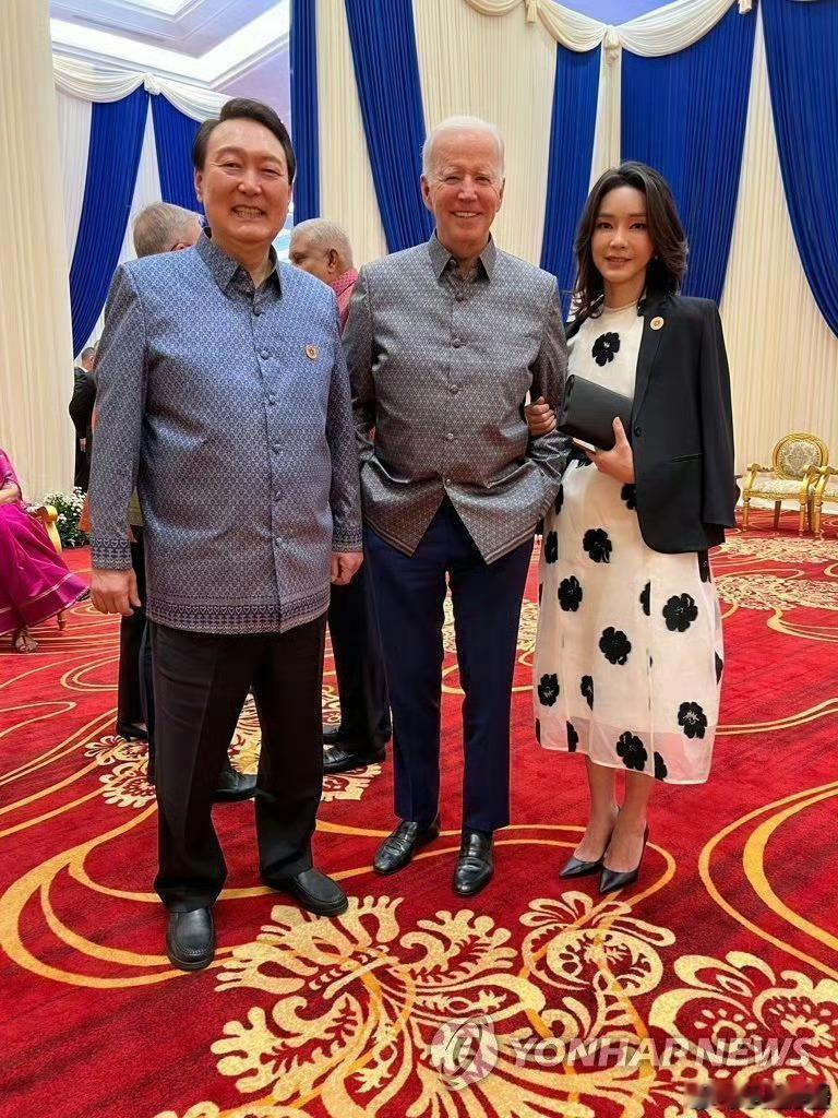 【尹锡悦内乱头目罪罪名成立】今天，韩国首尔中央地方法院就前总统尹锡悦涉嫌发动内乱