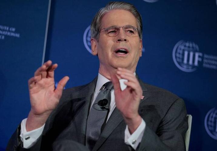 就在刚刚，
美国公开污蔑中国，提出一个前所未有抹黑指控。

在特朗普拟定访华的前