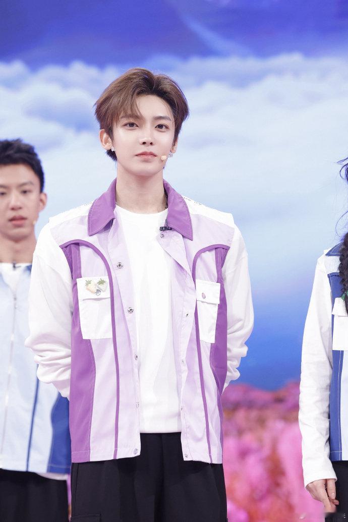 侯明昊六六山猫妖一日体验卡侯明昊六六山猫妖一日体验卡限时解锁 侯明昊六六山猫妖一