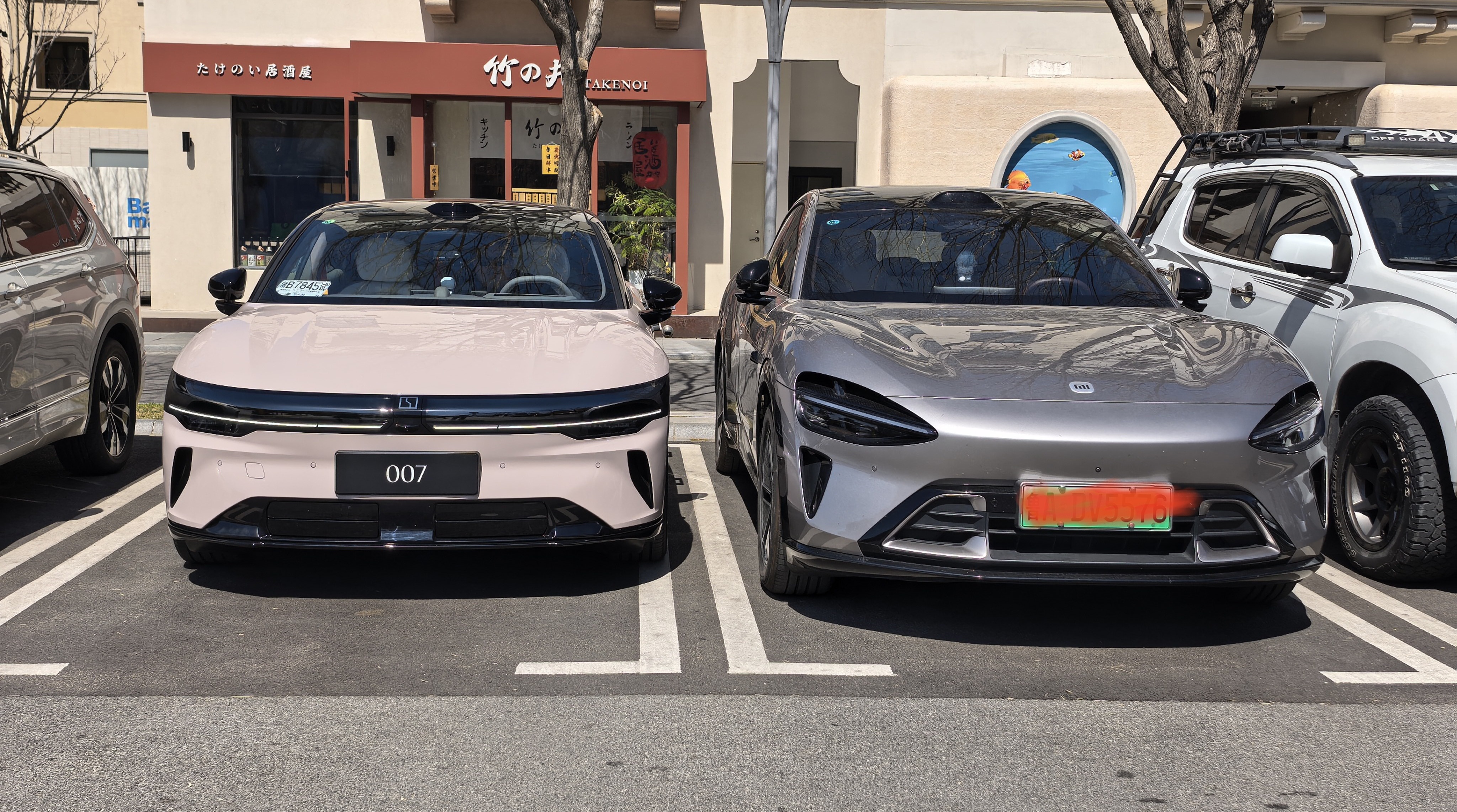 焕新极氪007 pk 小米YU7，如果不考虑原创如否，谁更好看？ 