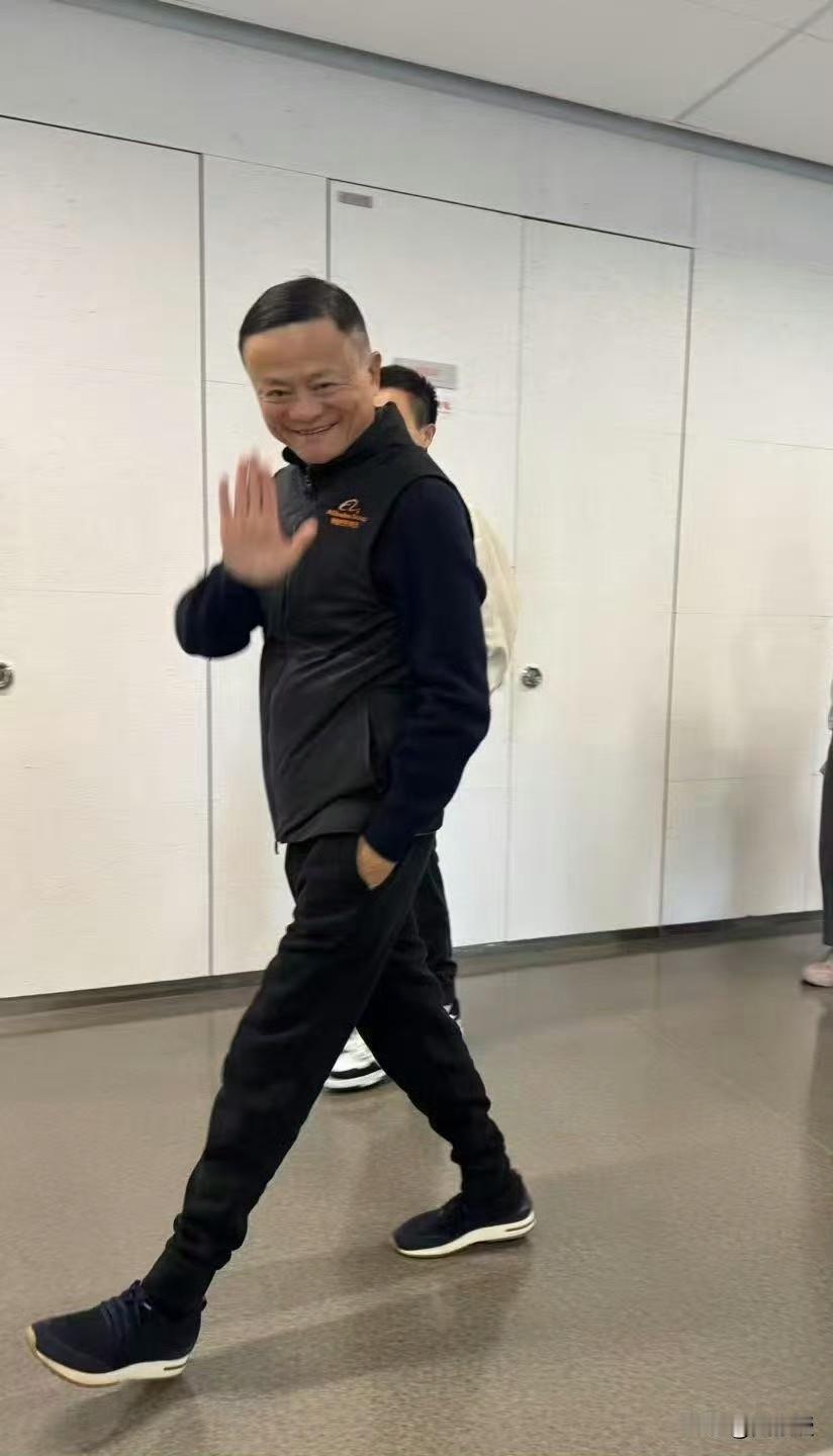 马老师
新年现身闲鱼
马老师的蚂蚁森林，花呗都帮助了不少人