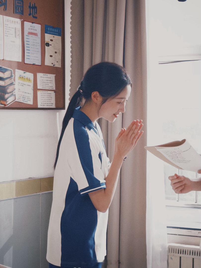 关晓彤内娱栀子花 我不允许还有人没看过《耀眼》里的晴也关晓彤把那种落难千金的破碎