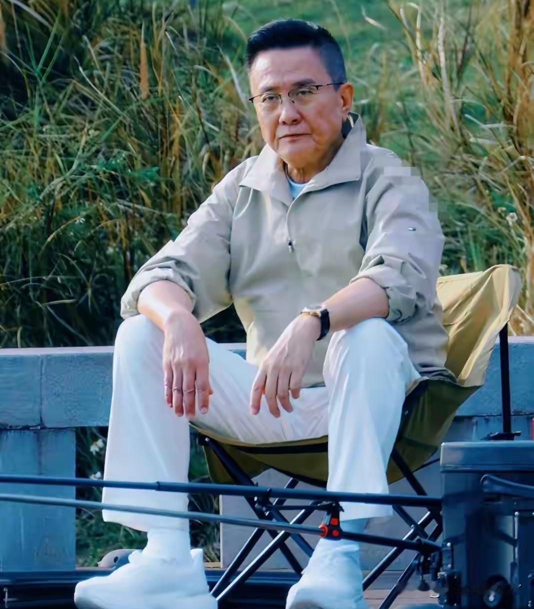 育良书记和沙书记，都变年轻了！
高育良，前汉东省委副书记；
沙瑞金，前汉东省委书