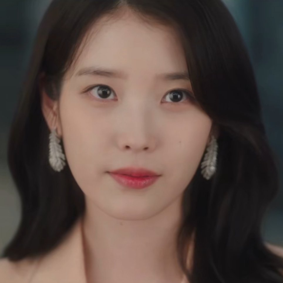 怎么又是边佑锡。别让漂亮女演员搭这个男人了好吗，拍广告不行，拍剧更是不行，他真的