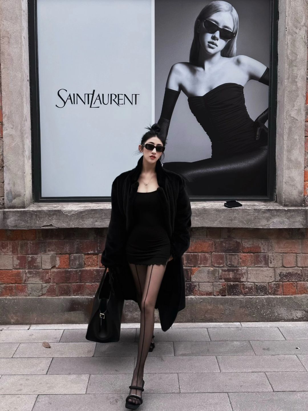 陷入黑色无法自拔