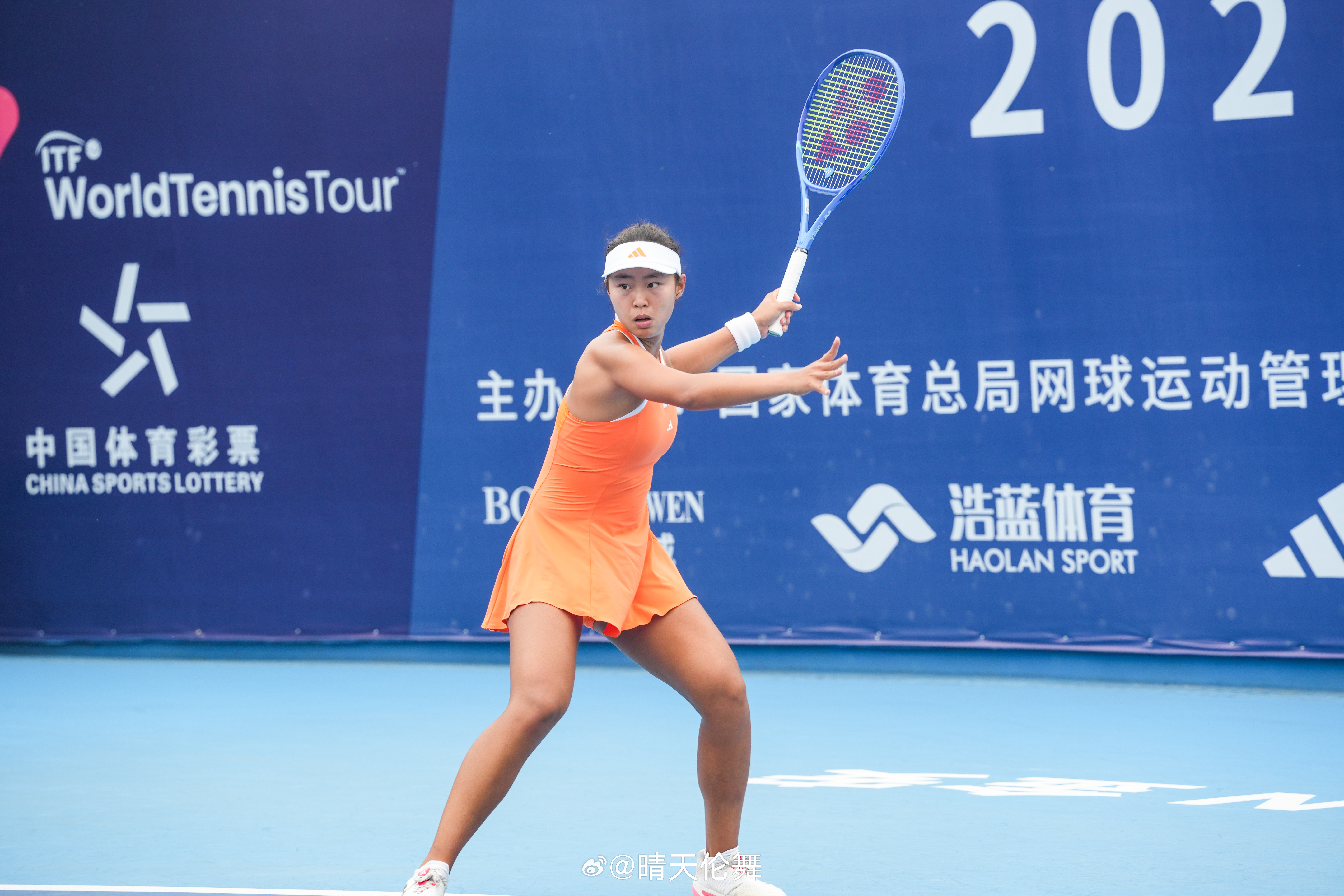 2026金安国际网球公开赛 W100第一轮张瑞恩以3-6/3-6负于兰谢列止步首