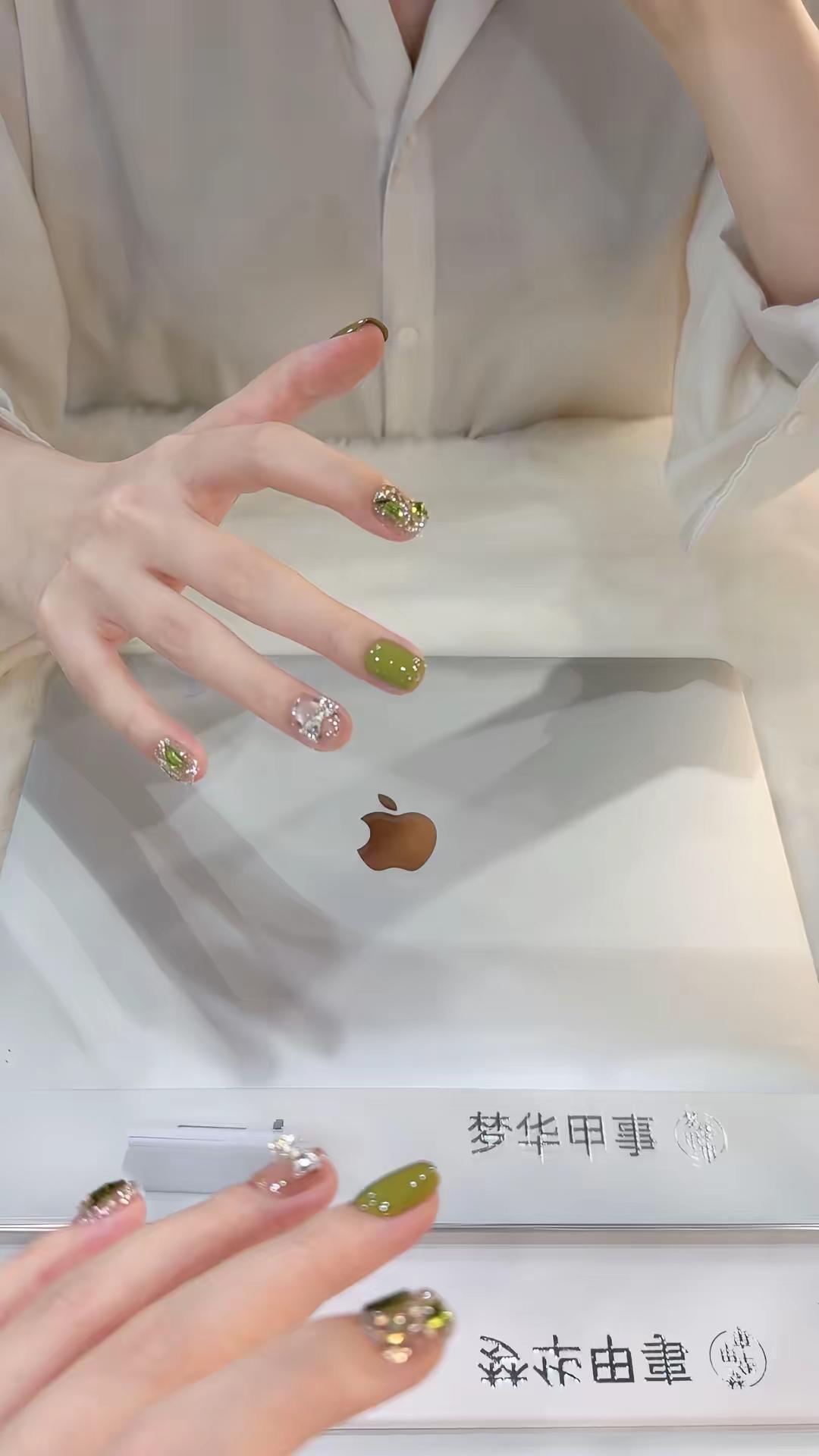 秀指甲 公主请做美甲 漂亮指甲盖 超好看的美甲显白 美甲还原度