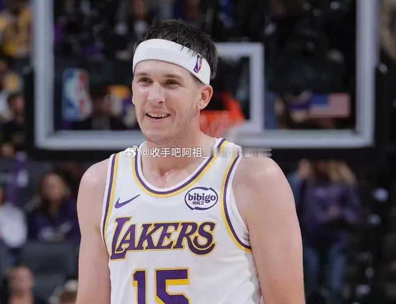 今日NBA常规赛继续进行，湖人客场127-120力克国王。本场比赛湖人球员里夫斯