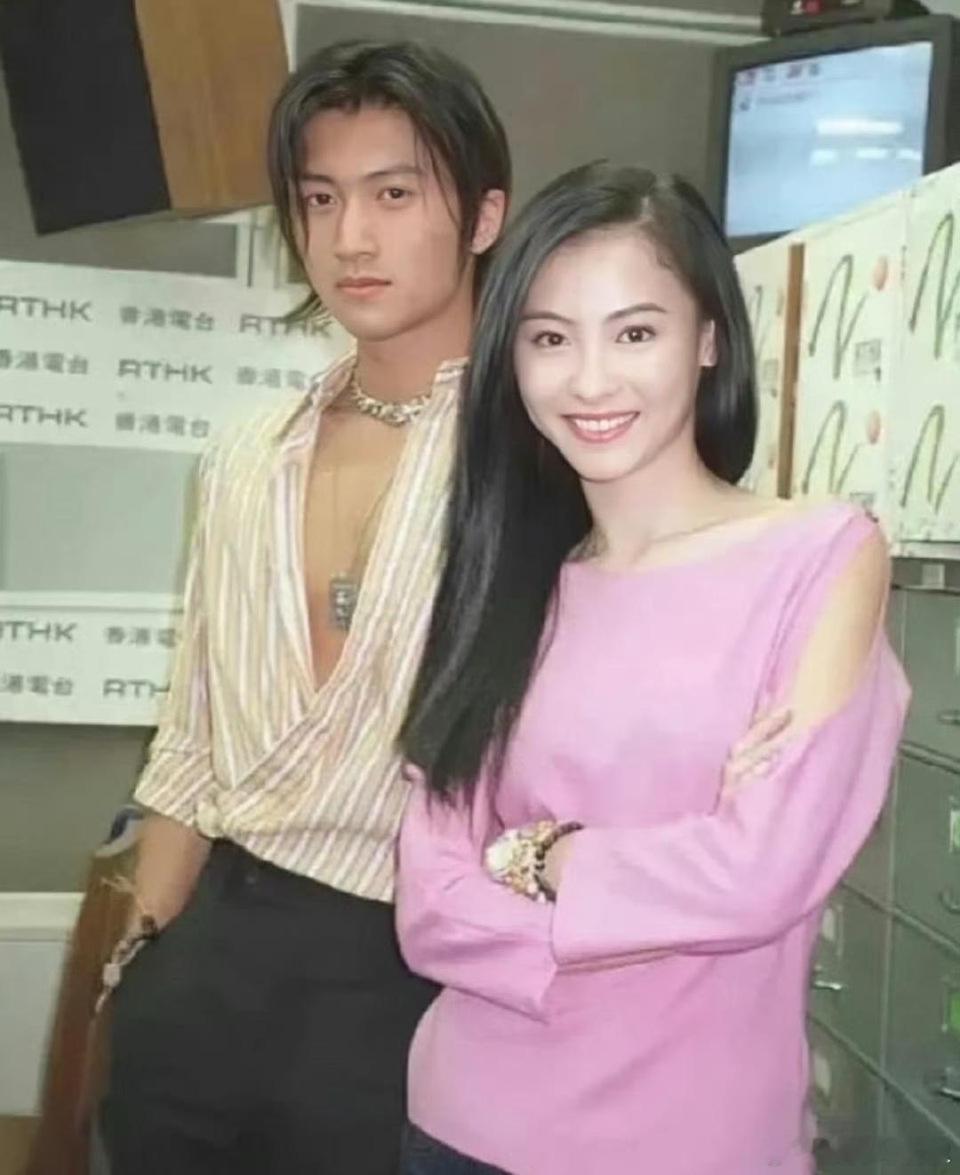 王晶曝张柏芝谢霆锋离婚原因如果没发生那么多事情他俩会白头偕老吧，真的很般配的一对
