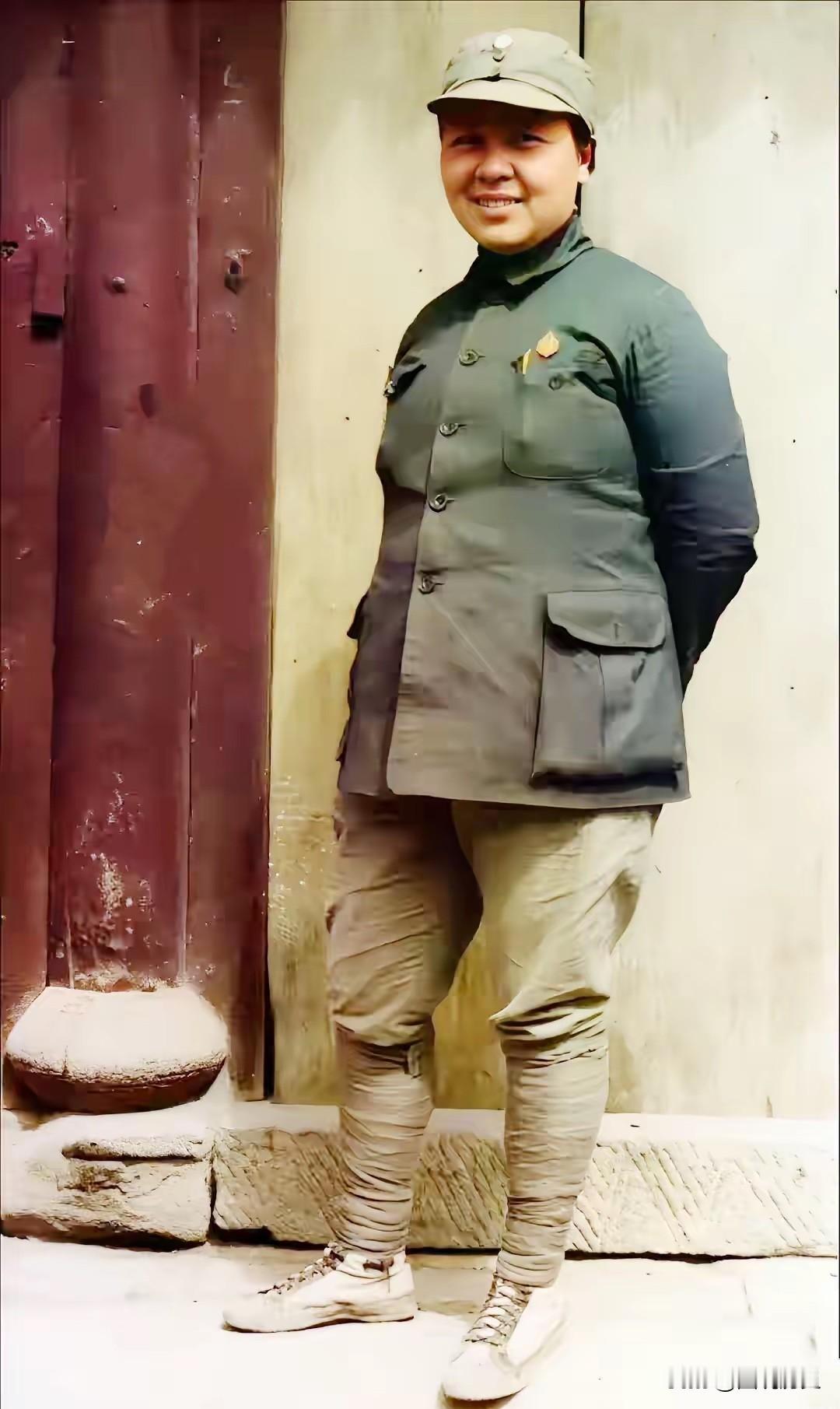 1936年，在延安来了一位32岁的女作家，她是响应号召，抗日救国，“到延安去”这