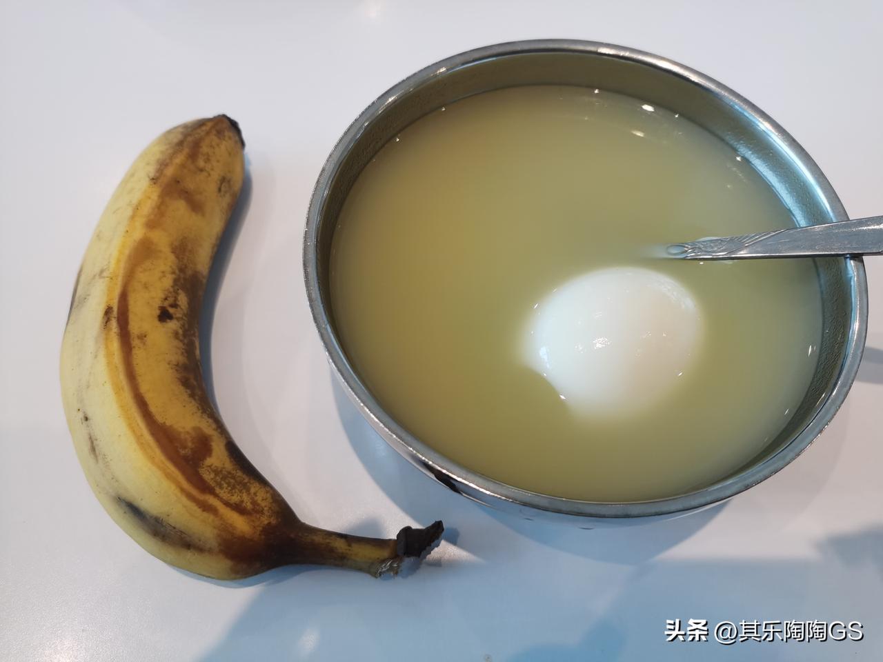 春天来了！该减减重啦！
繁忙的工作，无暇丰盛的早餐
但每天一颗蛋
还是可以保障的