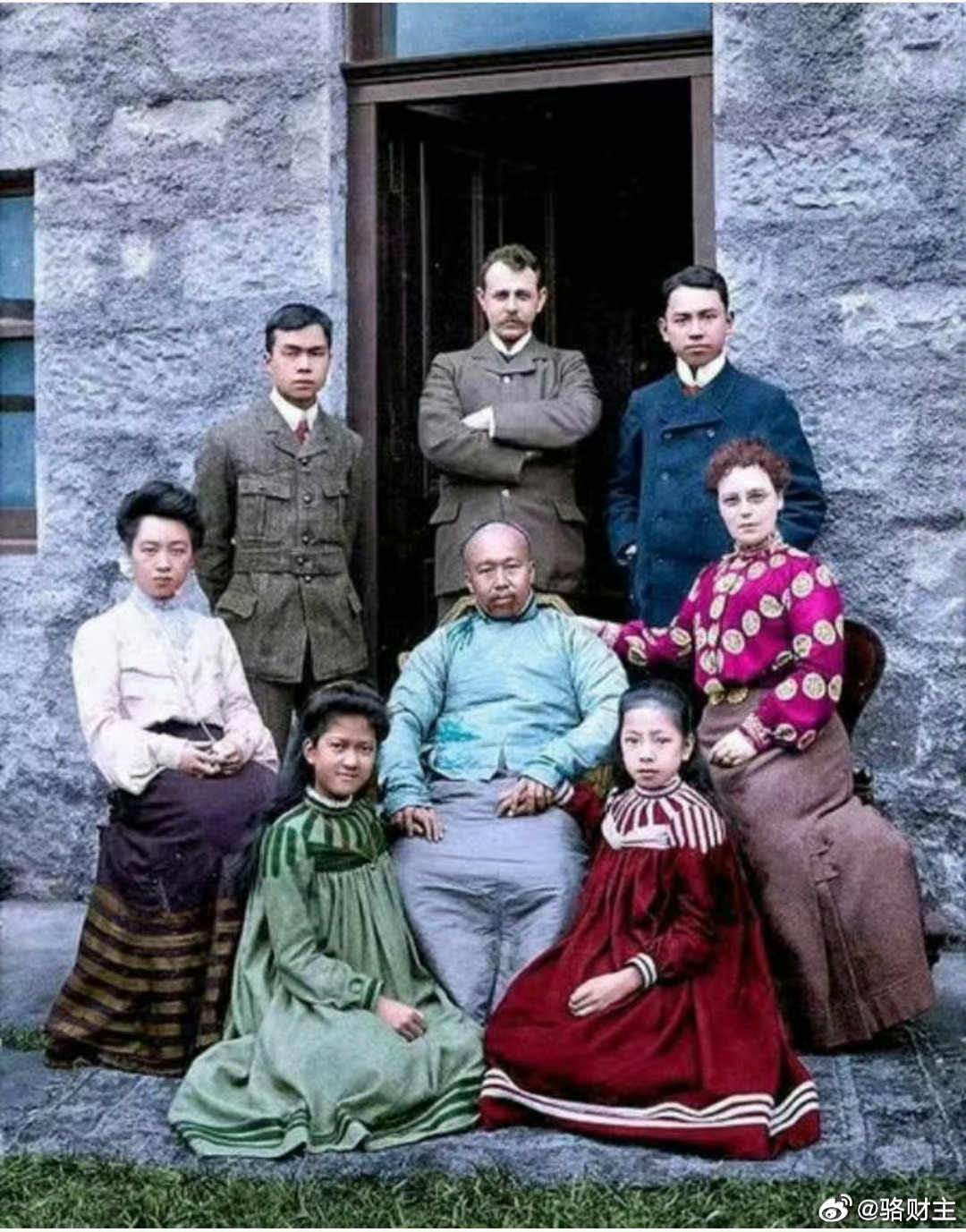高喊一夫一妻，却一生六娶少女：康有为难以洗白的言行双标康有为终年69岁，一生先后