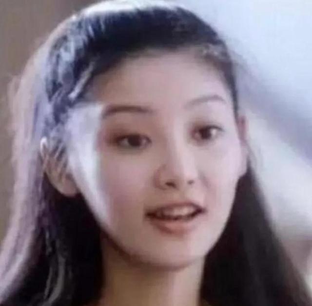 1988年，21岁的徐帆疯狂倒追老师王志文，同居了3年之后，王志文把徐帆赶出家门