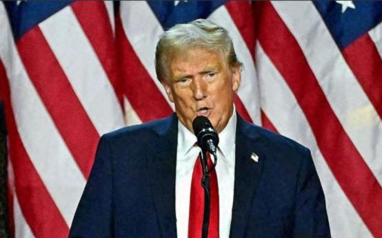 特朗普暴跳如雷！英国专家：一种情况下，美国将立即对华发动核战
 
最近 72 小