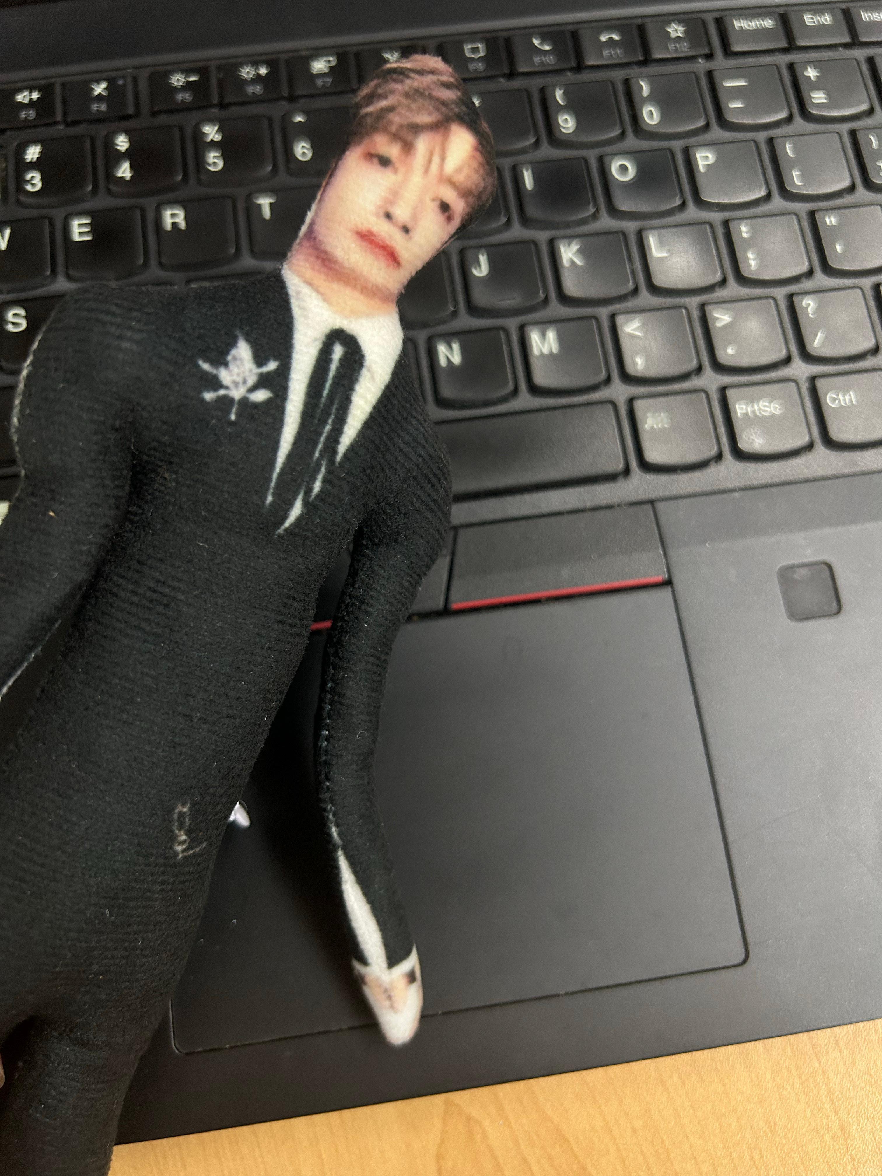 早上好，在很6的一天，哥哥陪我加了个班日常分享