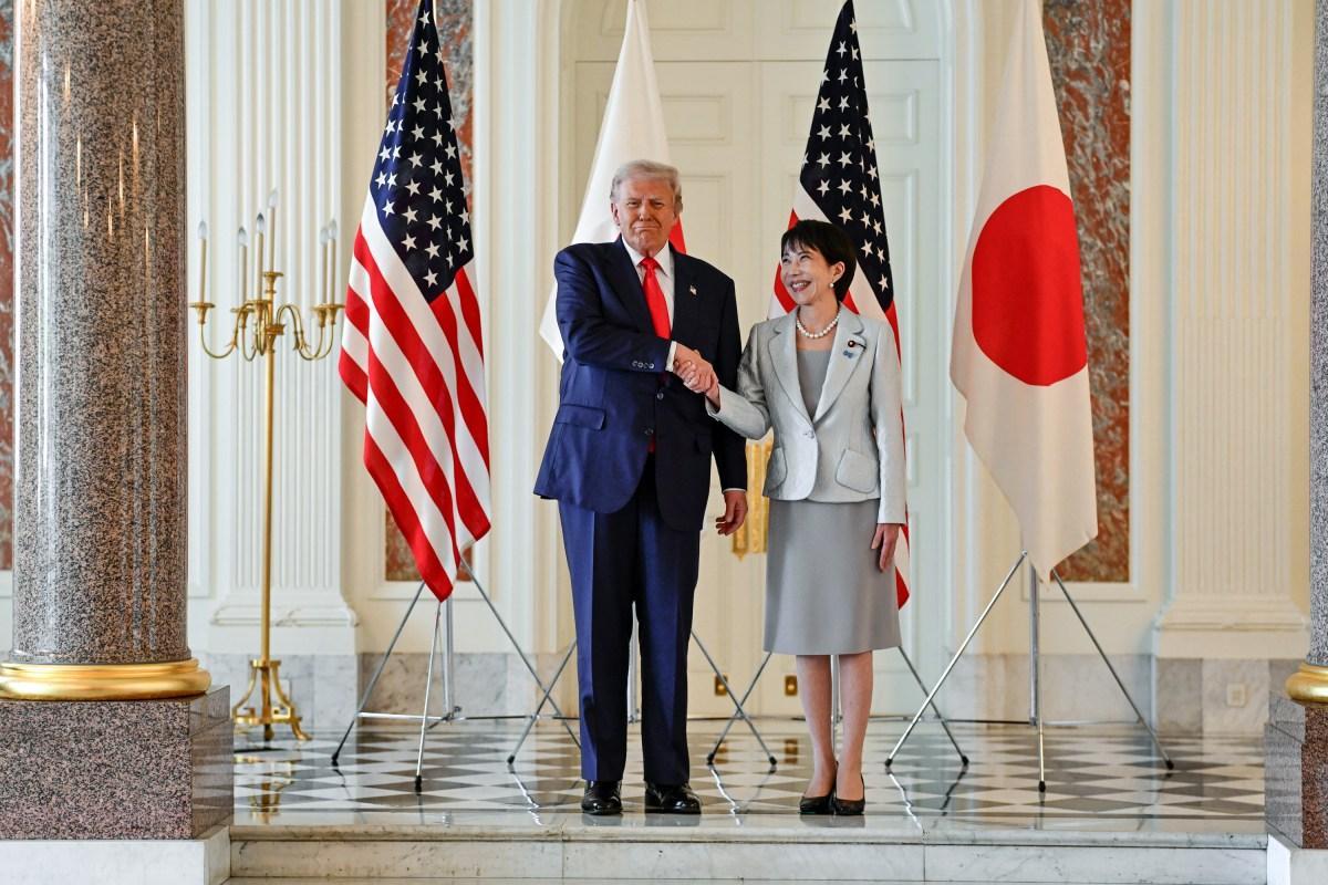 日本政坛这几年明显往右走，高市早苗只是站在台前的人，真正值得琢磨的，是她背后那些