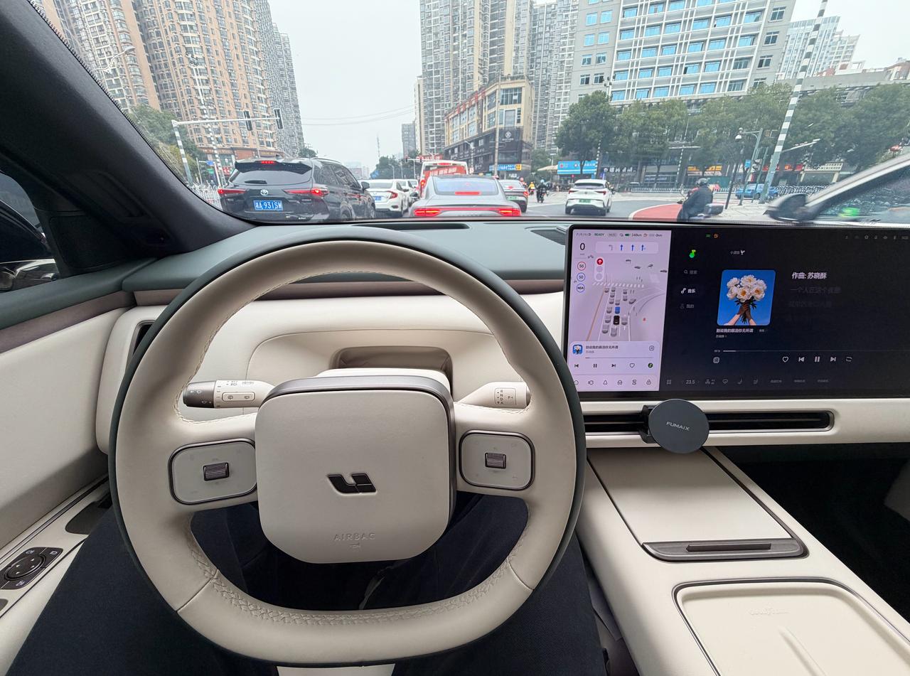 真是太没出息了，准备去Apple Store碰碰运气，看能不能给我这个卑微的年年