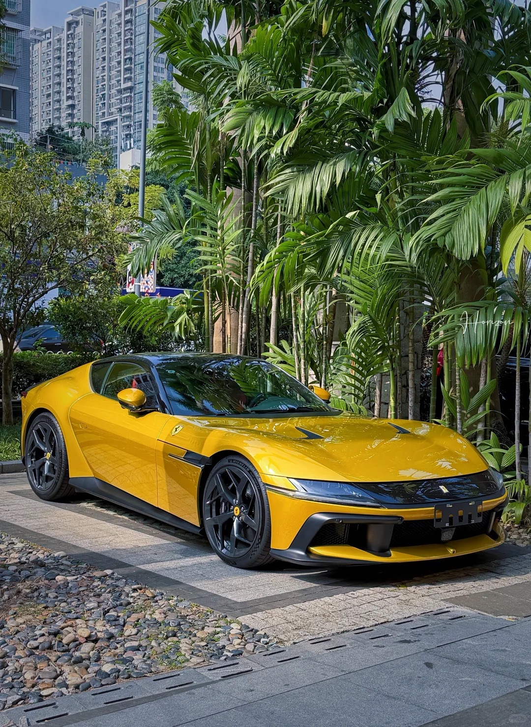 帅！就是第一眼看成极氪007gt了 