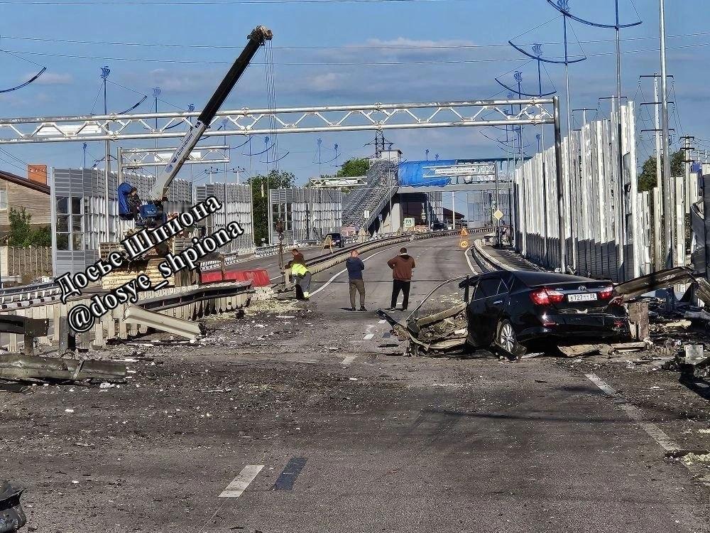 最新消息：俄占顿涅茨克州南部地区通往关键后方后勤路线上关键桥梁遭到无人机破坏
这