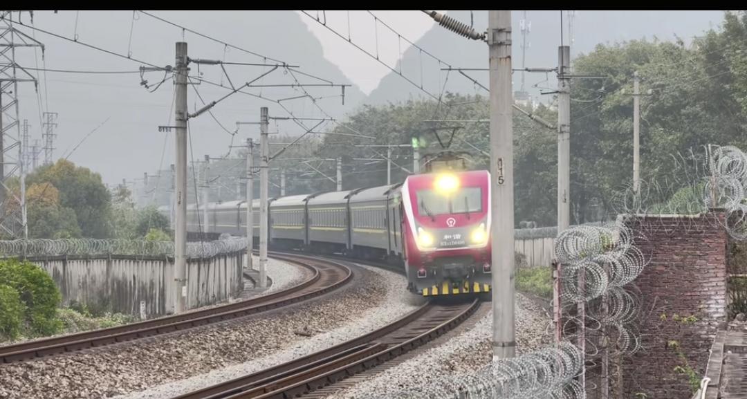 春运又到了，归家返乡的大潮流又在开始了。虽然众多在外游子盼来了与家人团聚的春节长