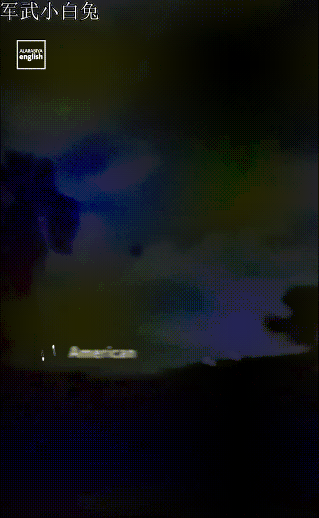 疑似美军“阿帕奇”武装直升机和CH-47“支奴干”直升机，出现在委内瑞拉首都加拉