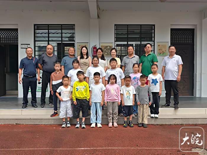 硬件越来越好，学生越来越少…
