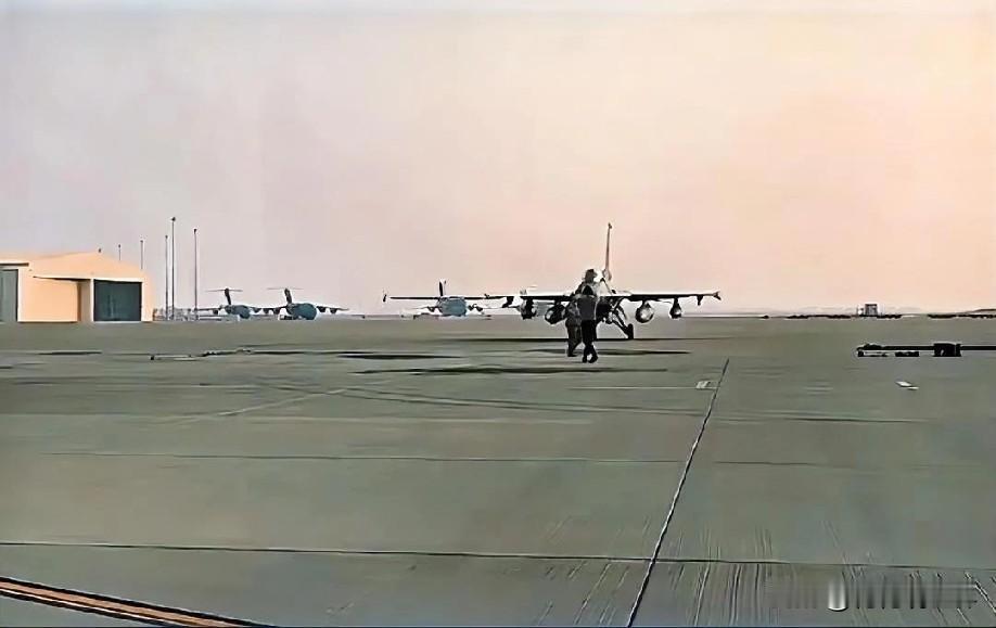 1月23日晚上的最新消息，速报，全都不容错过，第二条：英国在卡塔尔部署台风战斗机