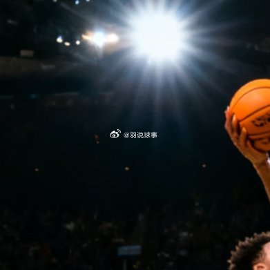 魔术活塞争夺小组头名：两队这场对决直接决定小组头名归属，魔术取胜将直接晋级且活塞